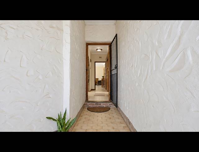 3 BEDROOM HOUSE FOR SALE IN CRESTHOLME